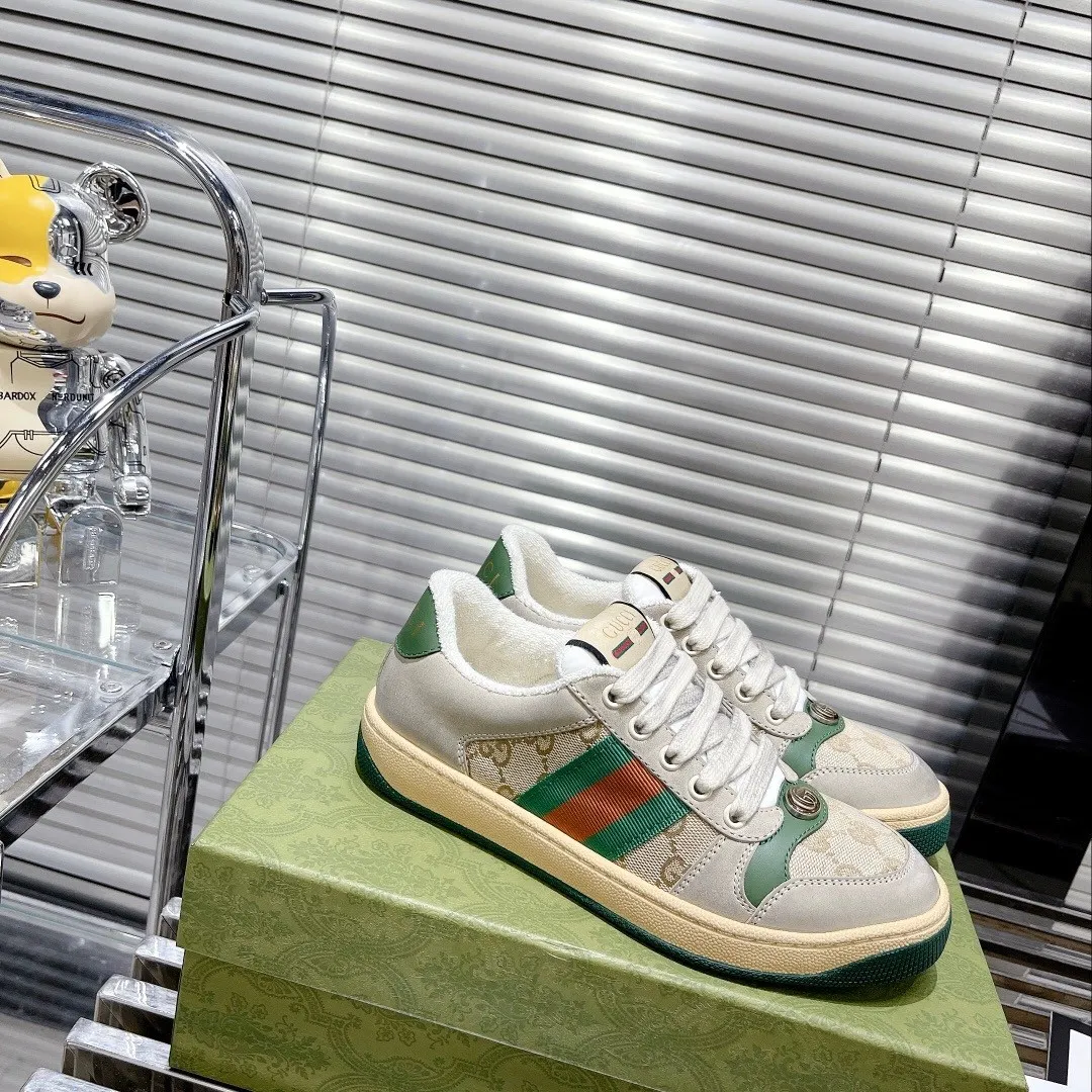 👟👟Ex-factory price 480👟👟 𝗚𝘂𝗰𝗰𝗶 Screener series sports dirty shoes, all of them are upgraded to the ex-factory price of z👟👟The leather and outsole are aged and molded at one time, instead of market products that are aged later and look very cheap. The inner lining is a cotton blended towel customized according to the original product. The thickness, breathability, and feel are all the same as the original product. Genuine open-mold cowhide feet are stamped and formed, rather than the ordinary version on the market that is cut by hand. The metal Double G oval enamel hardware is molded according to the original version. The details of the latest outsole have been adjusted compared to the previous version. We have also made upgrades. The T👟👟factory price R outsole, which is the same as the exclusive private model and the genuine product, perfectly restores the original craftsmanship in terms of softness and hardness, texture lines and clarity, and wearing comfort. The rubber soles sold on the market are not only wrong in color, texture, and bee pattern on the soles, but also have no texture at all. The thickness of the sole is approximately 2.5cm. Authentic and consistent complete packaging SIZE: 35-44